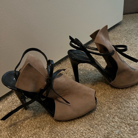 Emporio Armani. Size 37 suede and patent leather - Picture 1 of 4
